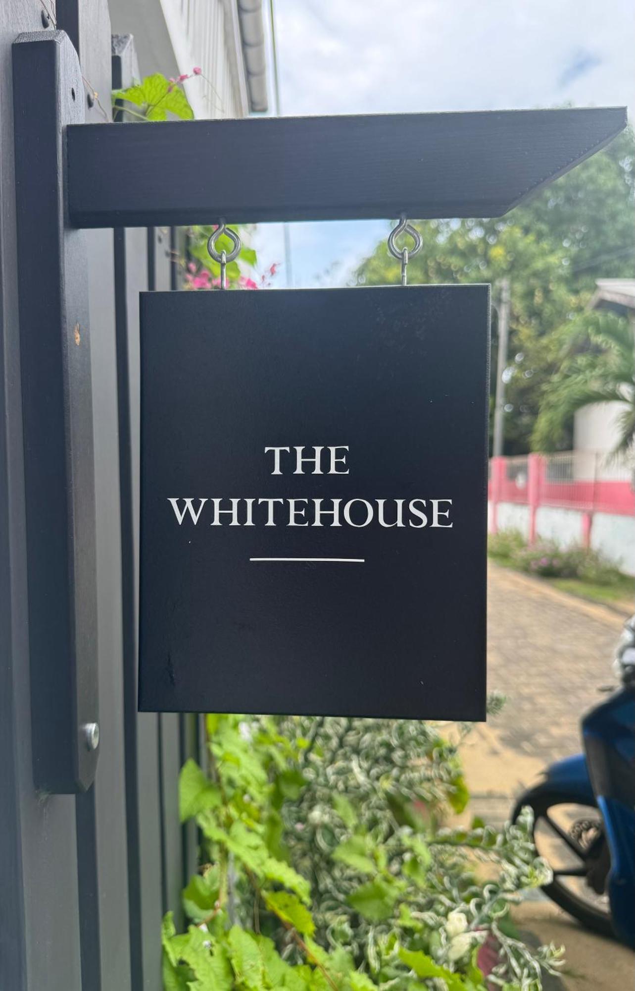 The White House On Bunaken Island Luaran gambar